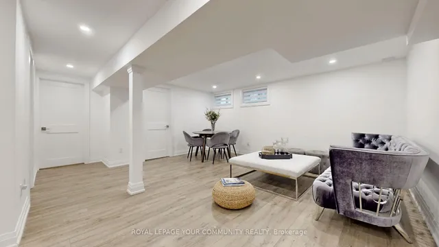 Additional image 40 of 33 Cloebury Crt