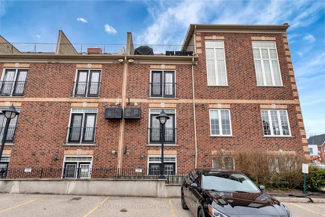 Additional image 23 of 555 King St Unit 303