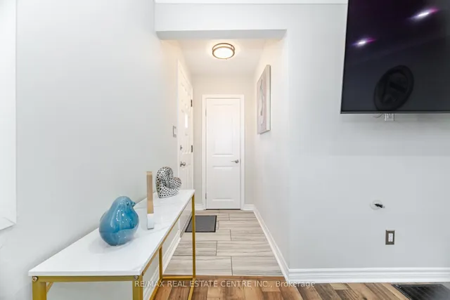 Additional image 5 of 32 East 44th St