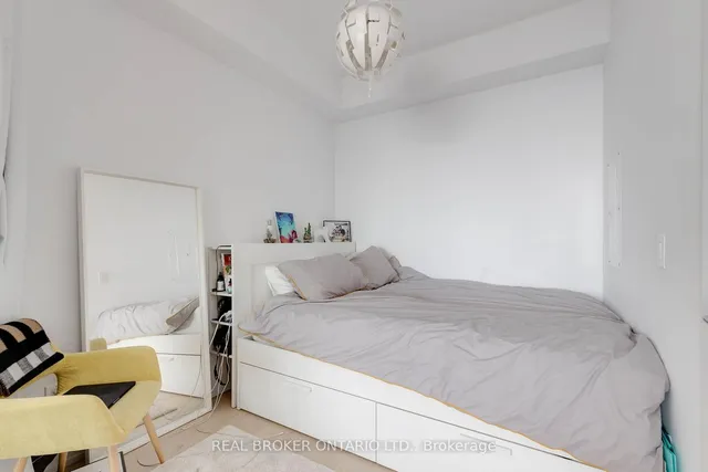 Additional image 11 of 488 University Ave Unit 4403