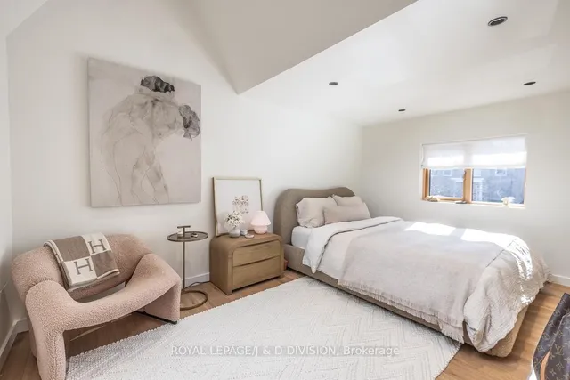 Additional image 42 of 43 Douglas Cres