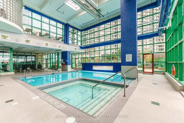 Additional image 29 of 99 Harbour Sq Unit 1812