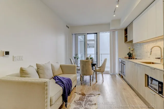 2020 Bathurst St Unit 601
