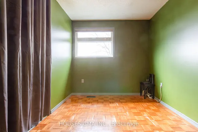 Additional image 17 of 2312 Malcolm Cres