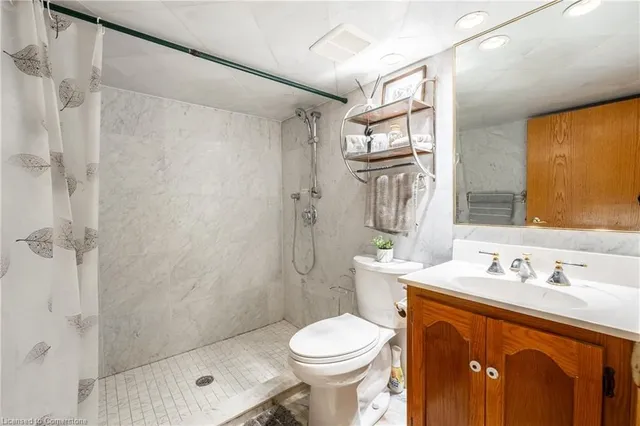 Additional image 29 of 68 Montmorency Dr