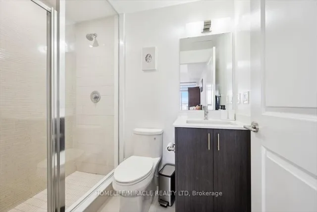 Additional image 16 of 1050 Main St Unit 819