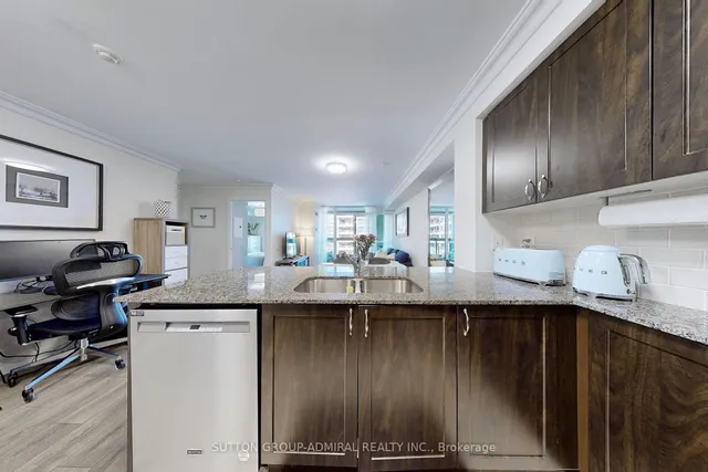 Additional image 14 of 525 Wilson Ave Unit 315