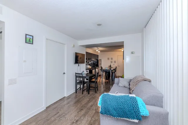 Additional image 3 of 19 Singer Crt Unit 601 A