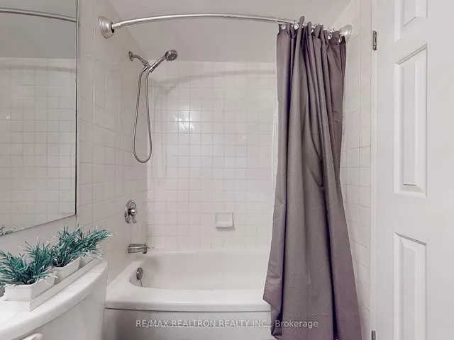 Additional image 30 of 101 Subway Cres Unit 912