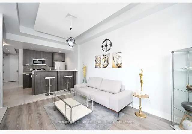 Additional image 11 of 150 Main St Unit 715