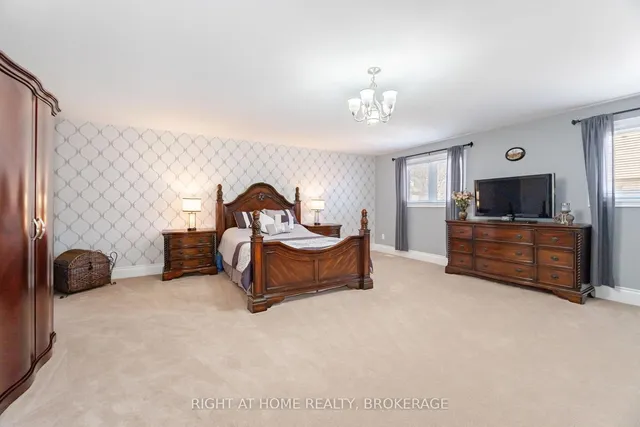 Additional image 20 of 105 Royal West Dr