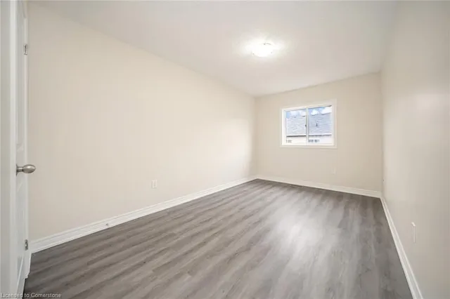 Additional image 36 of 57 Redcedar Cres