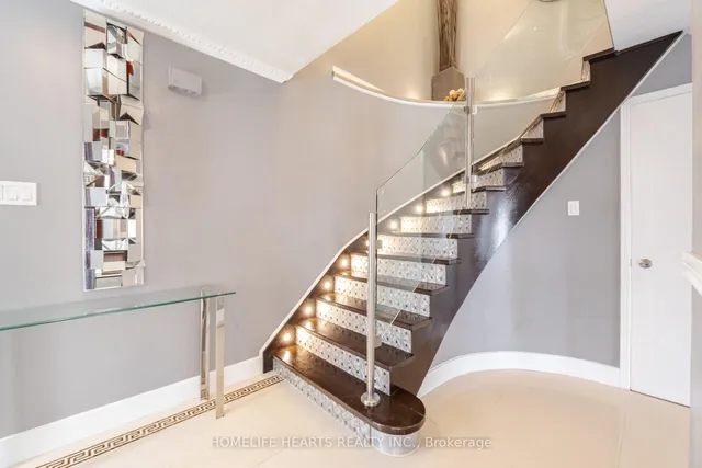 Additional image 2 of 4768 Owl Circ