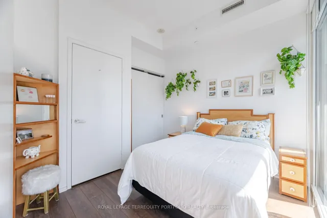 Additional image 14 of 125 Peter St Unit 3510