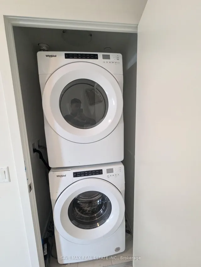 Additional image 13 of 55 Duke St Unit 2309