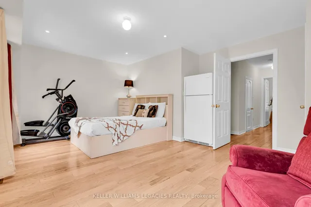 Additional image 30 of 8 Betty Nagle St