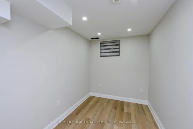 Additional image 45 of 48 Dafoe Cres