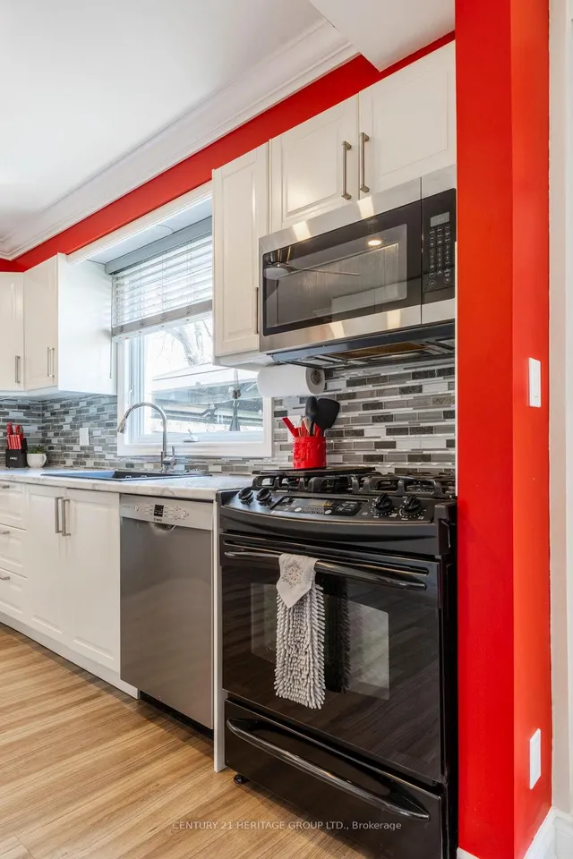 Additional image 25 of 2202 PEMBROKE Crt