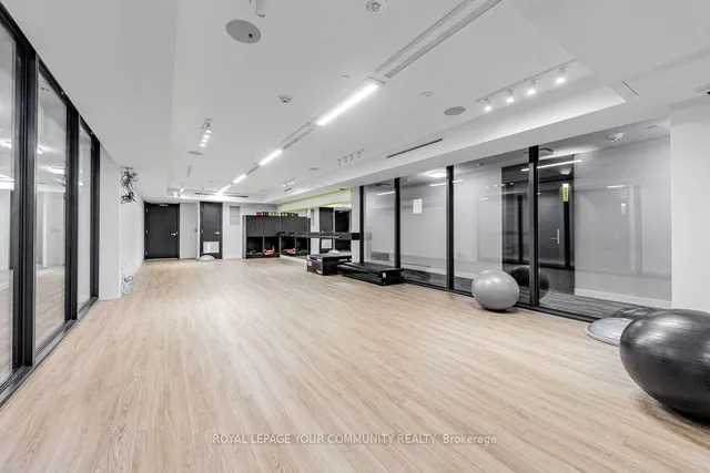 Additional image 16 of 158 Front St Unit 804