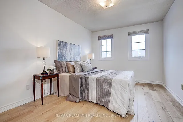 Additional image 29 of 82 Carnival Crt