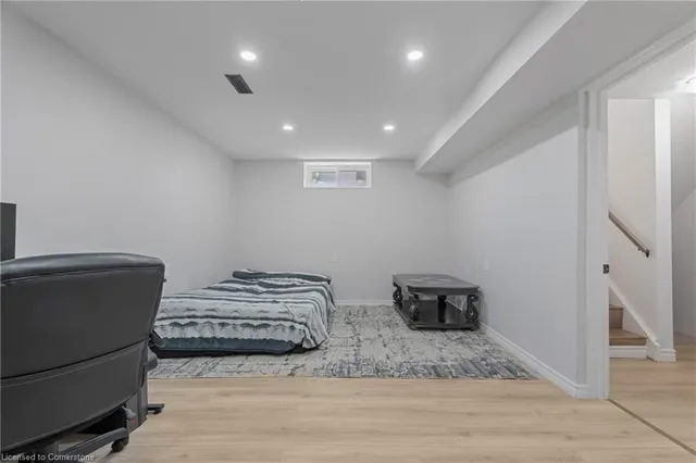 Additional image 26 of 879 Upper Sherman Ave