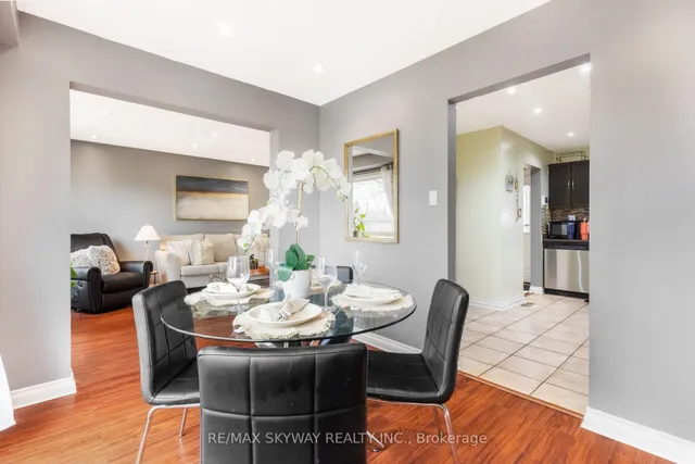 Additional image 14 of 82 Festoon Pl