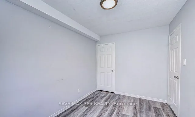 Additional image 29 of 45 Cedarhill Cres Unit 4D