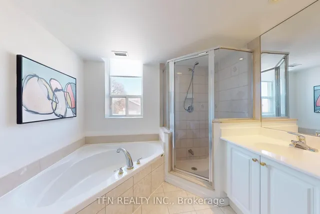 Additional image 17 of 3130 Yonge St Unit 305