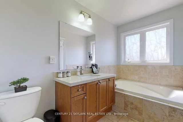 Additional image 13 of 14 Mission Ridge Tr