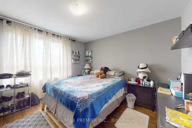 Additional image 16 of 262 Richard Clark Dr