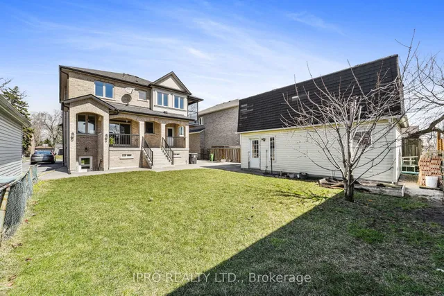 Additional image 49 of 55 Yorkdale Cres