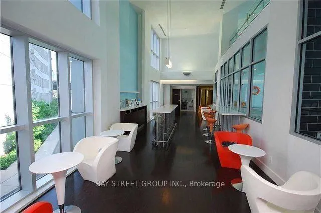 Additional image 35 of 8 York St Unit 2811