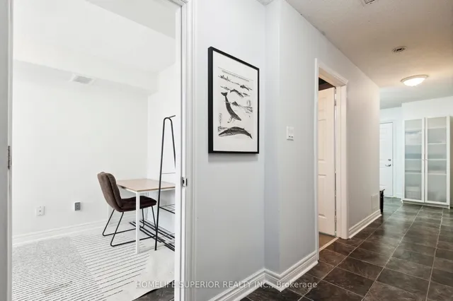 Additional image 35 of 122 Strachan Ave Unit 1