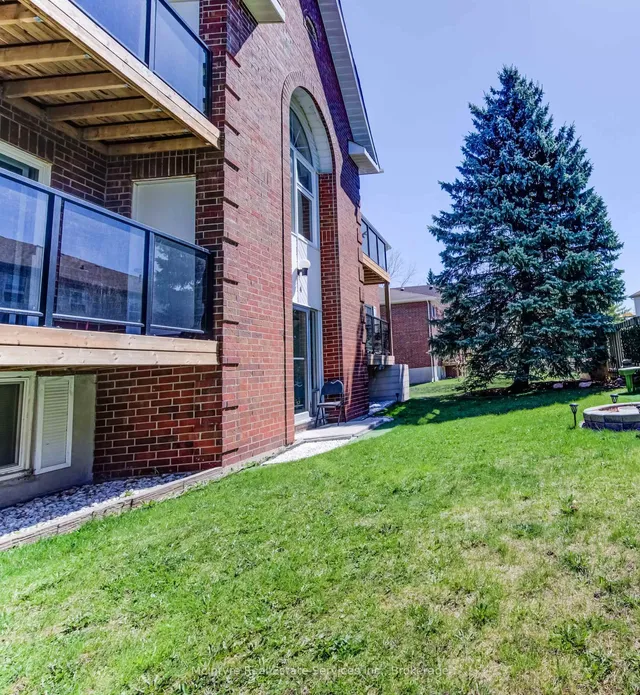 Additional image 24 of 565 Greenfield Ave Unit 406