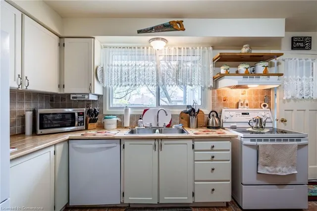 Additional image 17 of 611 Woodview Rd