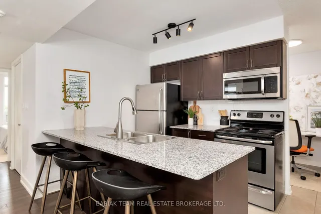 Additional image 12 of 816 Lansdowne Ave Unit 517