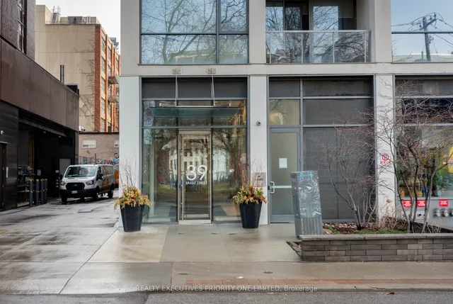 Additional image 2 of 39 Brant St Unit 309