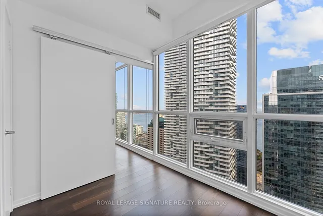 Additional image 24 of 65 Bremner Blvd Unit 4101