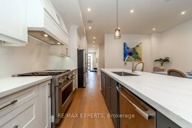 Additional image 19 of 68 Twenty Fourth St