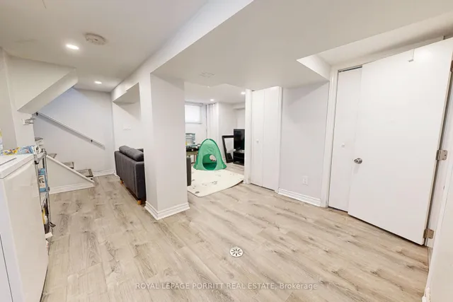 Additional image 20 of 217 Alderbrae Ave