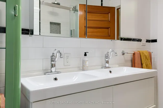 Additional image 32 of 10 Vermont Ave