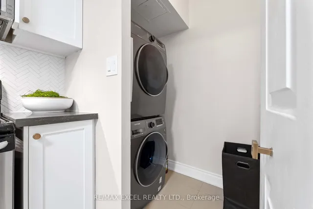 Additional image 24 of 30 Greenfield Ave Unit 607