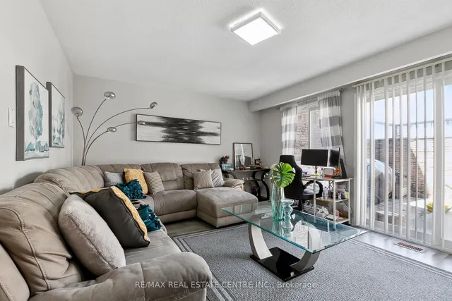 Additional image 7 of 2 Dailing Gate Unit 56