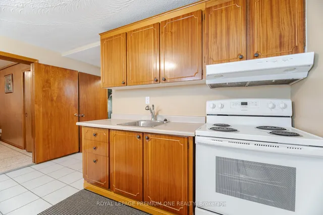 Additional image 27 of 128 Hullmar Dr