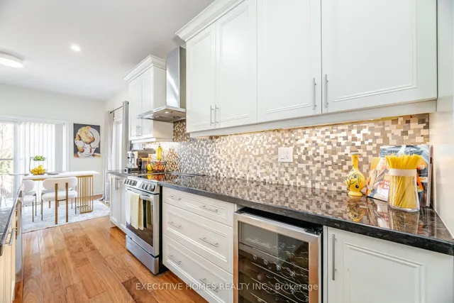 Additional image 16 of 221 Cathcart Cres