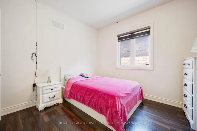 Additional image 24 of 6 PENLEA Gate