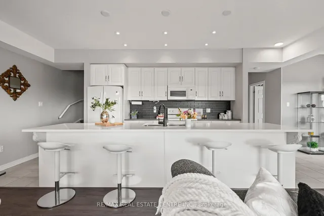 Additional image 18 of 70 Willowrun Dr Unit A2