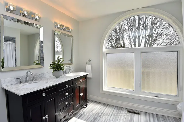 Additional image 40 of 81 Jerome Park Dr