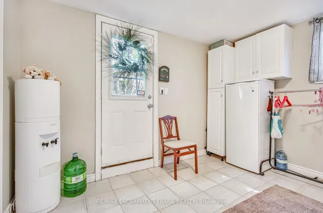 Additional image 41 of 129 ONEIDA Blvd