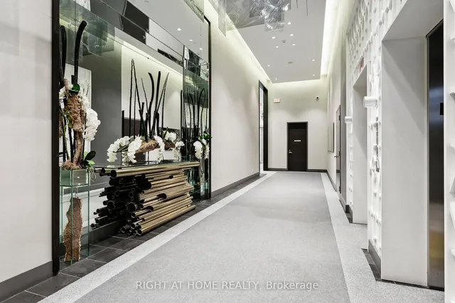 Additional image 33 of 32 Davenport Rd Unit 311